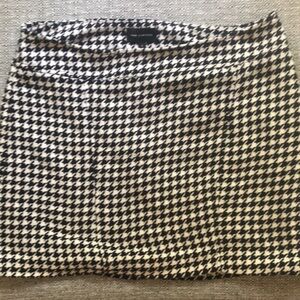 The Limited Houndstooth Skirt, size 8